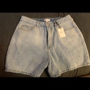 F21 light denim sz29